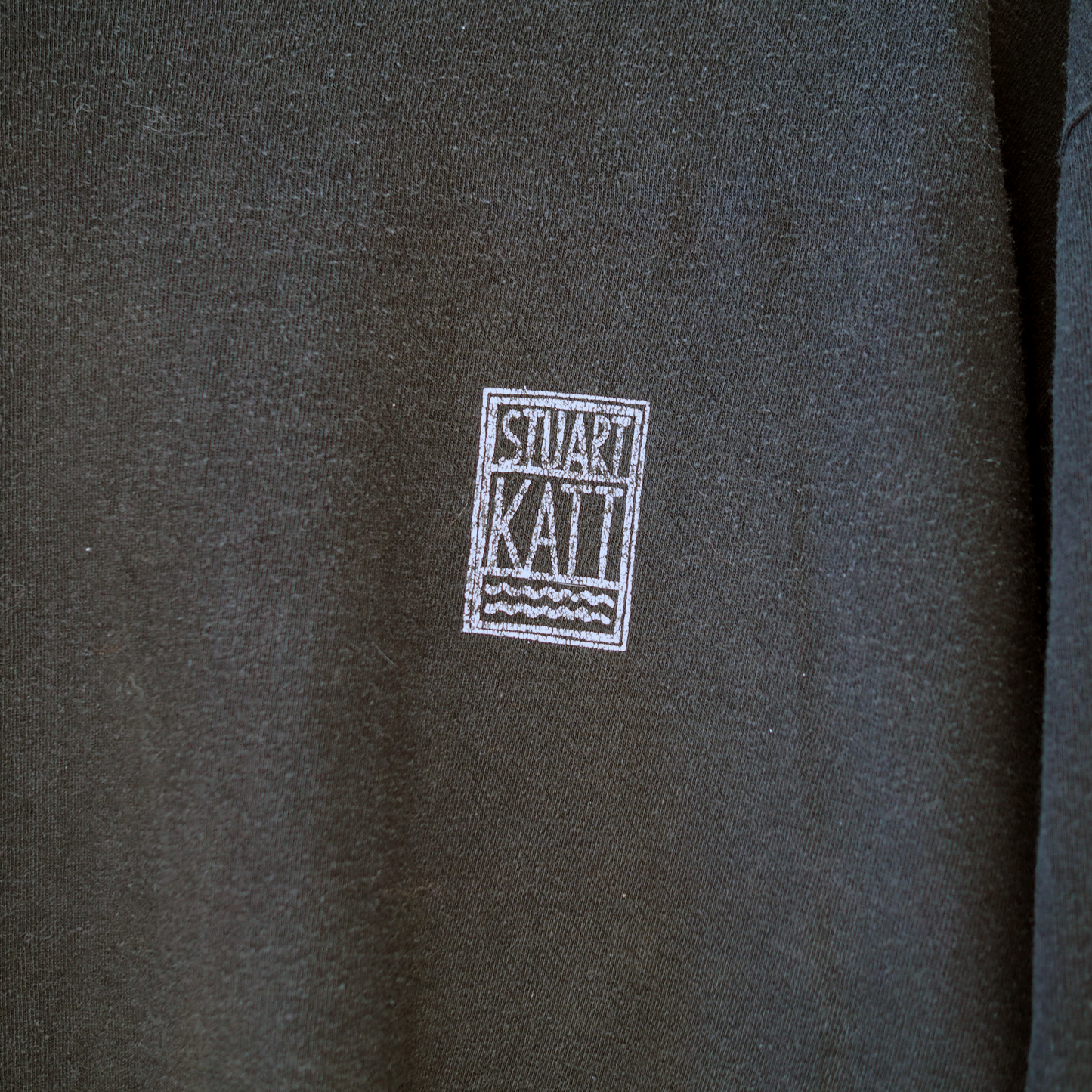 STUART KATT Long-Sleeve Tee / 90s / Made in Canada