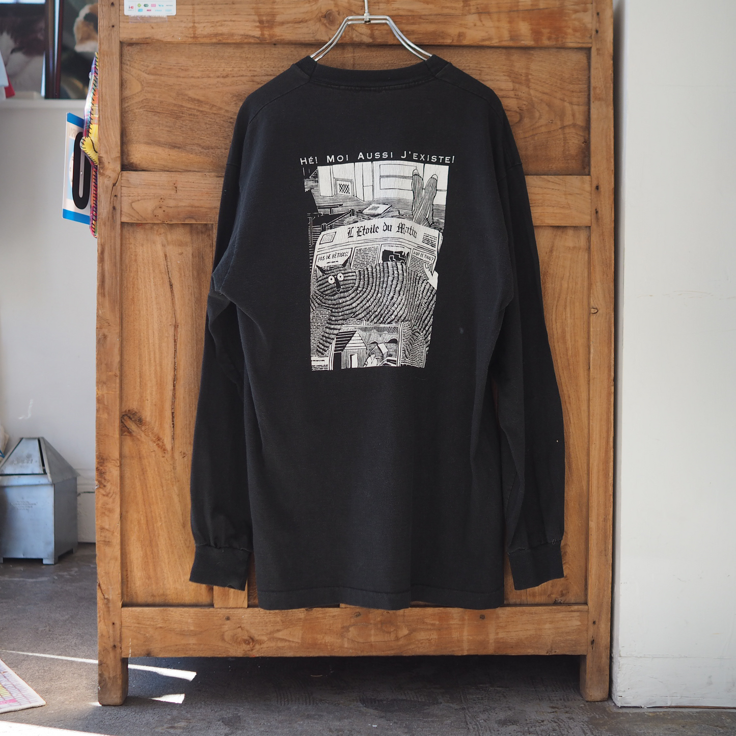 STUART KATT Long-Sleeve Tee / 90s / Made in Canada