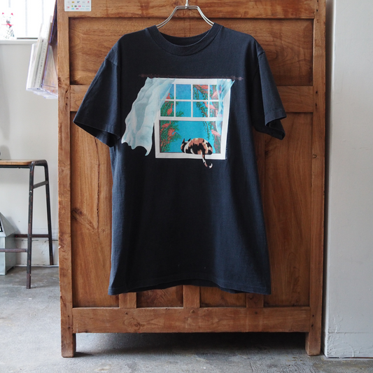 Calico at the Window Tee / Studio Q / 90s / Made in USA