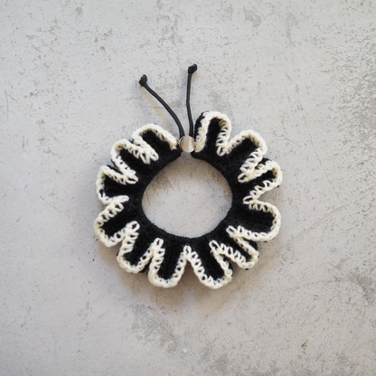 Paracord & Knit Collar🌼