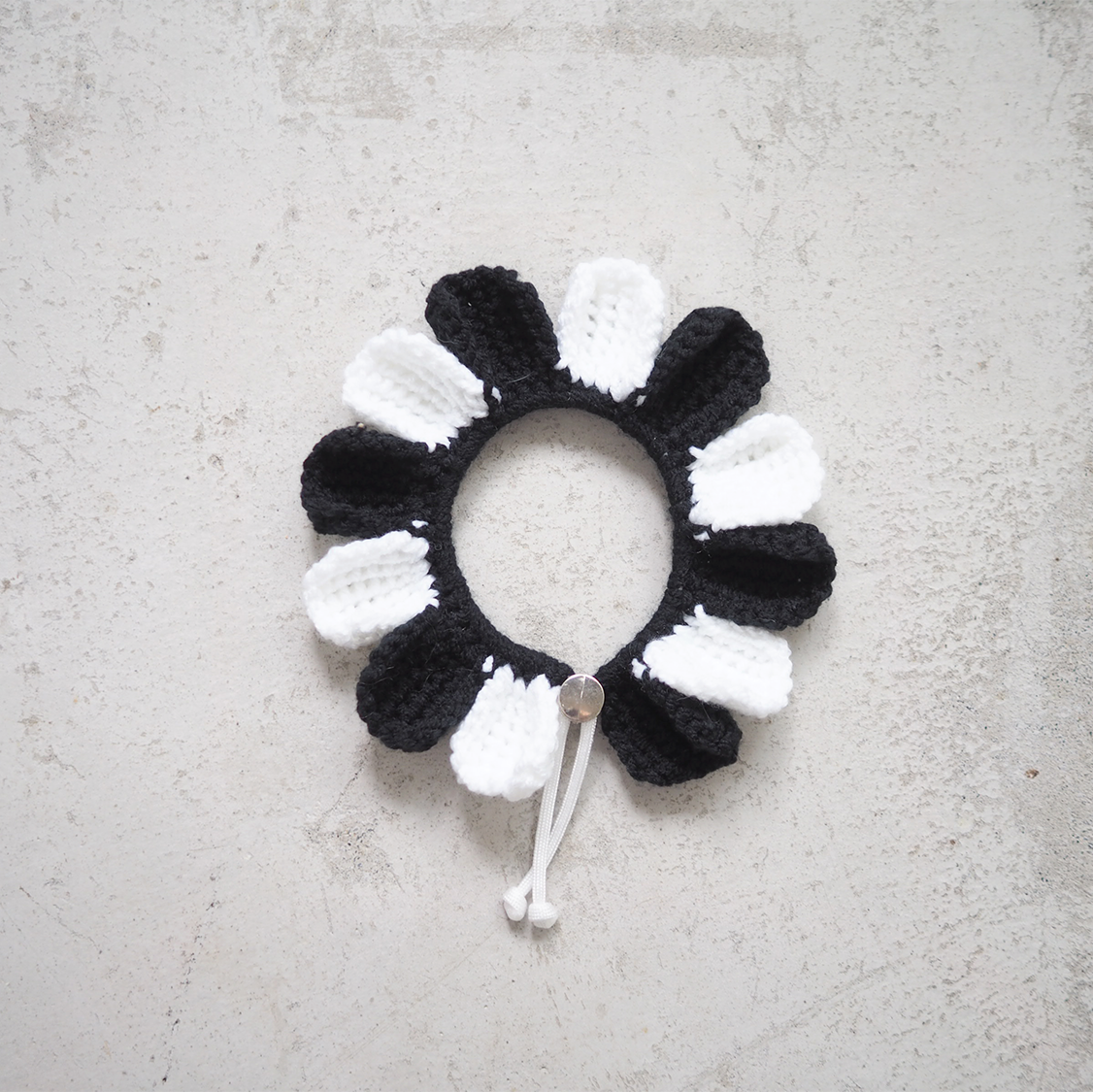 Paracord & Knit Collar🌼