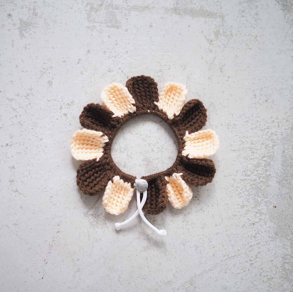 Paracord & Knit Collar🌼