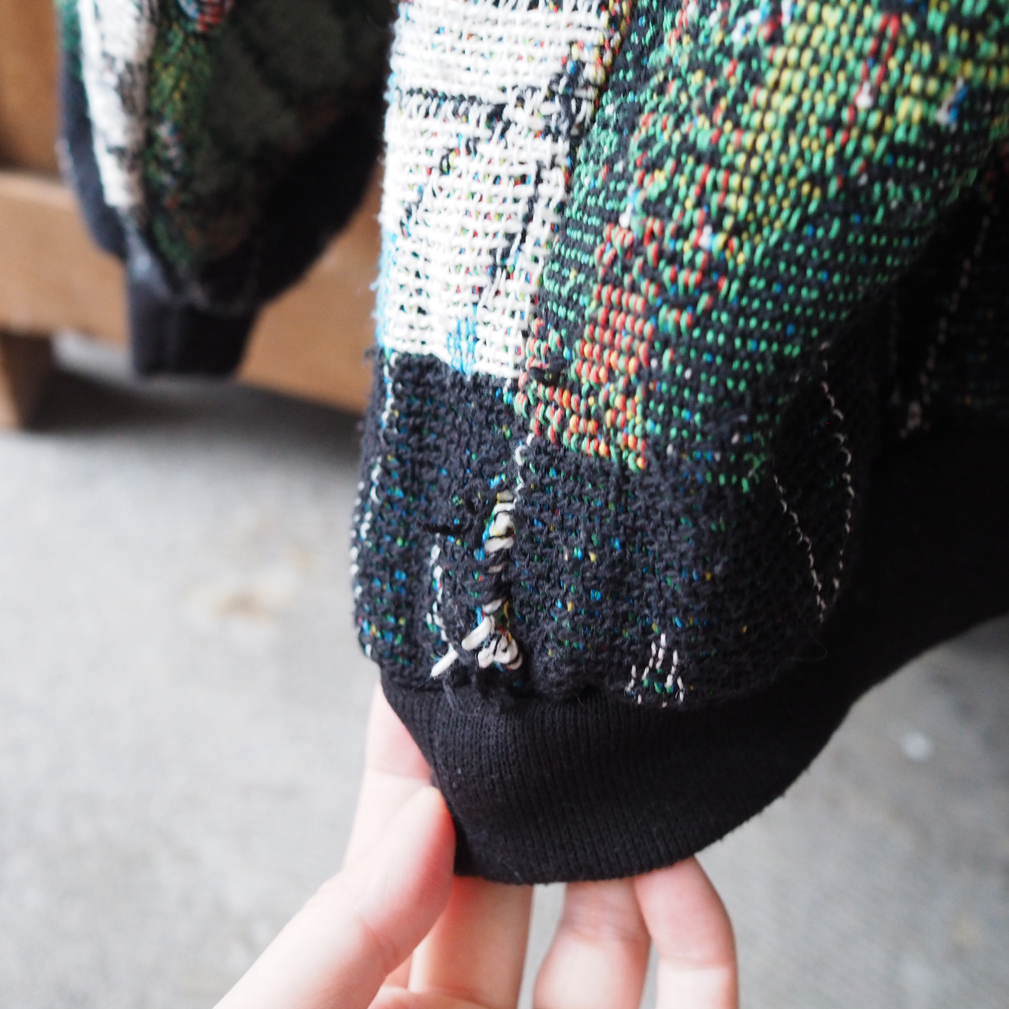 Cat & Flowers Sweater / Sugar Street Weavers / 90s