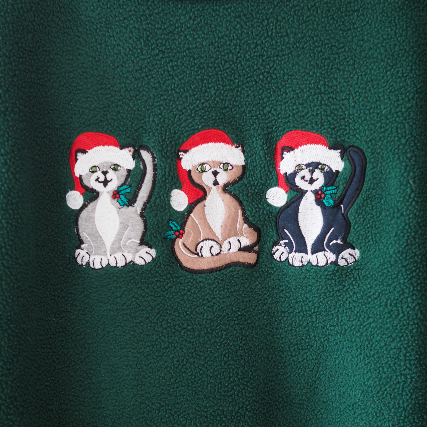 Three Santa Cats Fleece Sweater / 90s / Blair