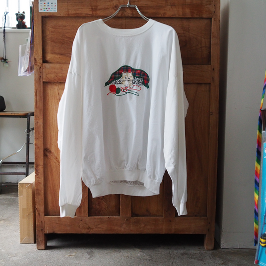 Kittens and Yarn Balls Sweat / 90s / Made in USA