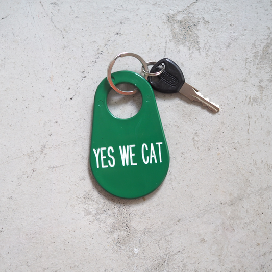 "YES WE CAT"キーホルダー